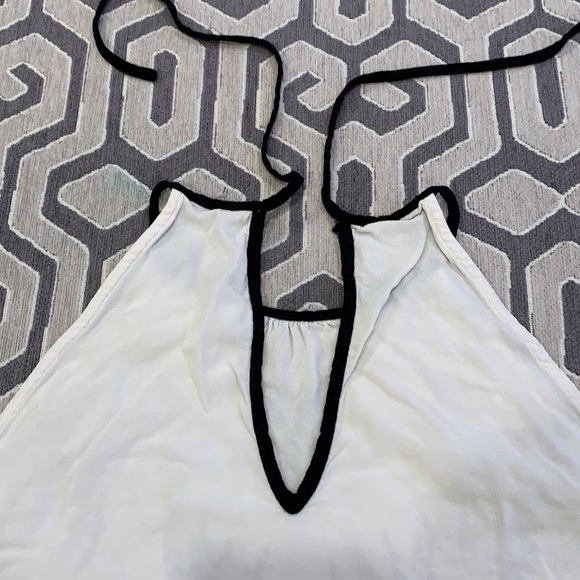 Lovely Feather Patterned Cami - Picture 3 of 5